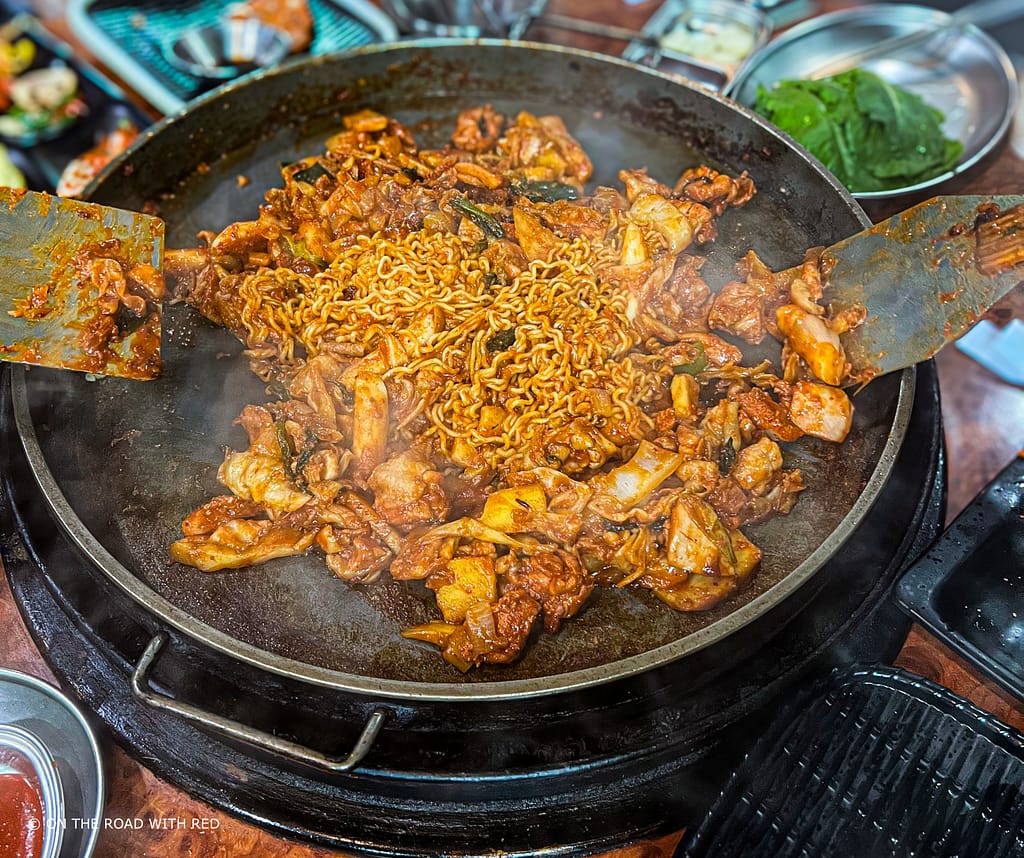 Dakjalbi in a stir fry pot