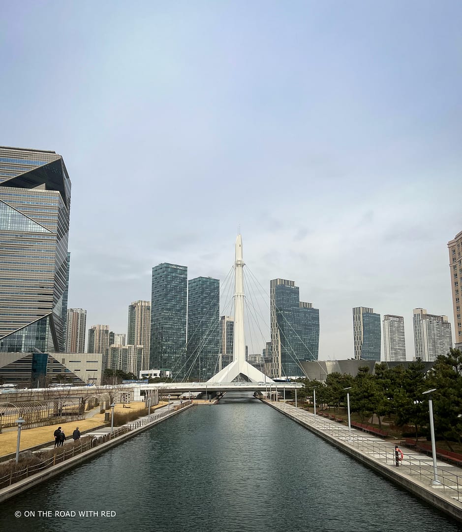 Bridge in Songdo Central Park