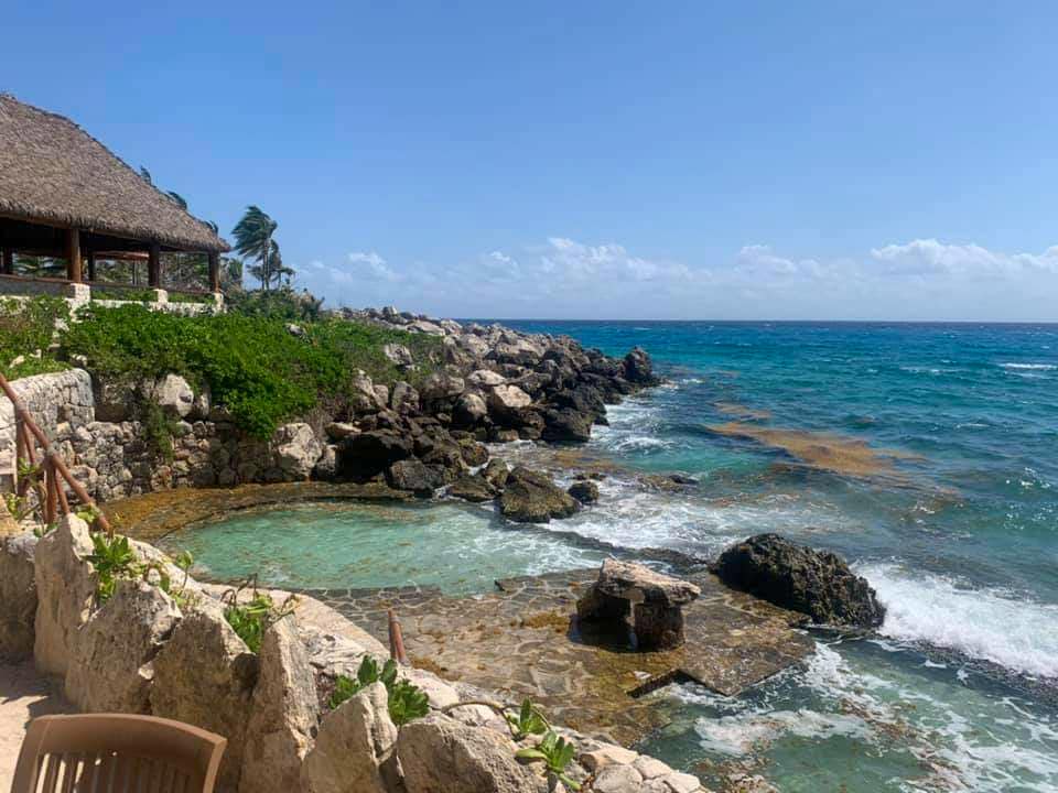 ocean scene at Bar las Rocas playa del carmen